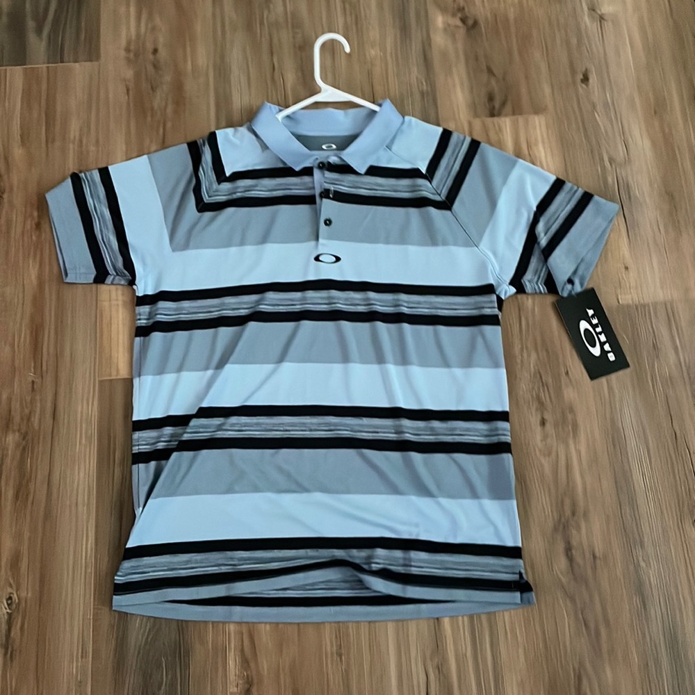 NWT Oakley Mens Golf Shirt